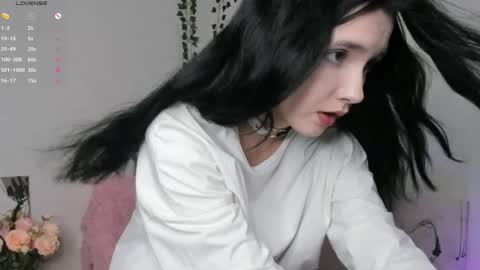 Caroline online show from May 30, 2026, 5:21 pm