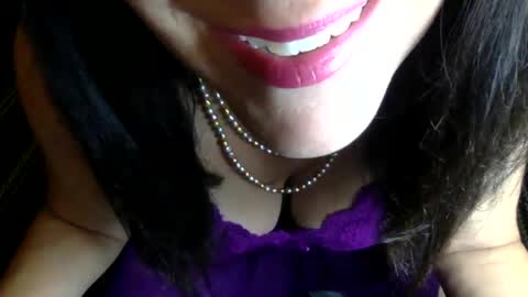 Snapshot of tessa_foxxx chatting on September 25, 2025, 5:44 am tessa_foxxx online show from September 25, 2025, 5:44 am