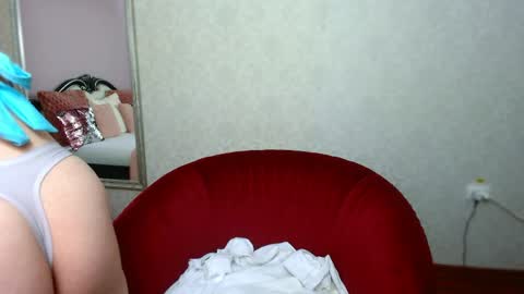 Tessa Joy online show from June 3, 2026, 4:04 am