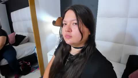 Snapshot of tessa_sinclaire chatting on July 13, 2026, 5:27 pm TERESA online show from July 13, 2026, 5:27 pm