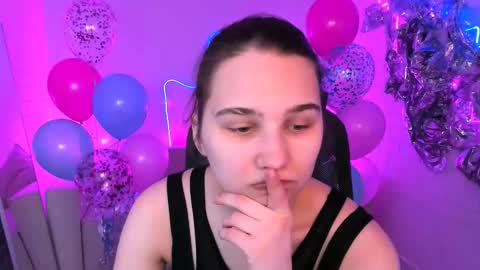 Tessa online show from February 4, 2026, 9:04 am