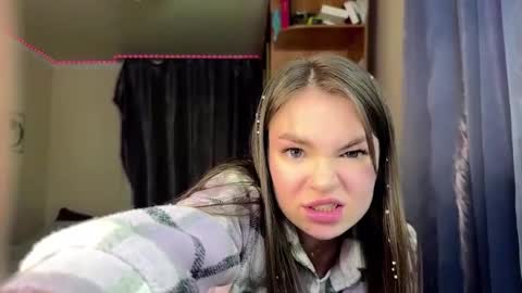 Snapshot of tessanienaber chatting on March 4, 2026, 12:55 pm Tessa online show from March 4, 2026, 12:55 pm