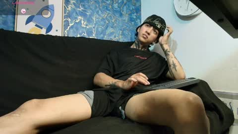 Snapshot of tessarion_black chatting on April 10, 2026, 4:39 am Tessarion online show from April 10, 2026, 4:39 am