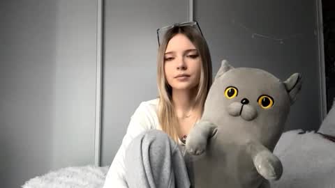 Snapshot of tessiebe chatting on February 17, 2026, 11:40 am tessiebe online show from February 17, 2026, 11:40 am