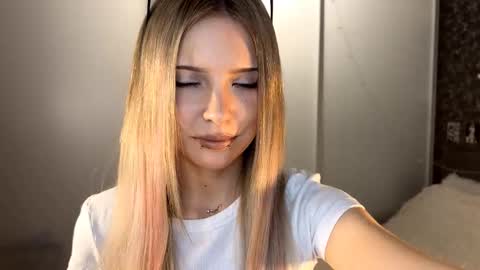 Snapshot of tessiebe chatting on March 3, 2026, 2:01 pm tessiebe online show from March 3, 2026, 2:01 pm