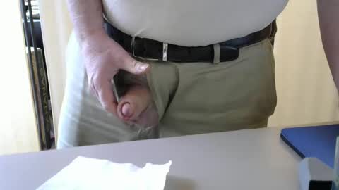 Test the Chat online show from January 13, 2025, 10:03 pm