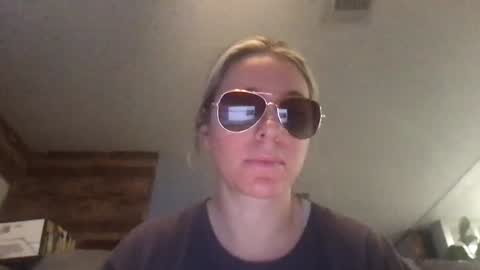 Snapshot of texas_blonde chatting on September 19, 2025, 12:34 am Daphne Summers online show from September 19, 2025, 12:34 am