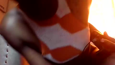 Tyennah online show from March 16, 2026, 7:01 am