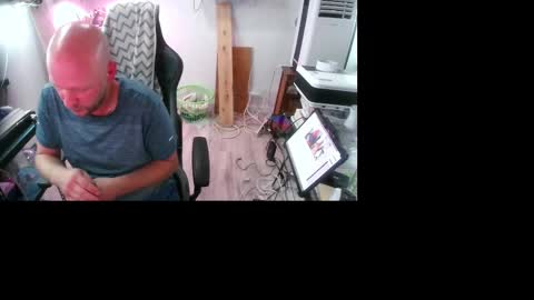 Snapshot of teyiamarie chatting on September 16, 2025, 7:04 pm ThicThighsBlueEyes online show from September 16, 2025, 7:04 pm