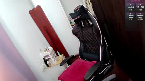 Snapshot of tgirljennie69 chatting on February 5, 2025, 1:58 am jennie online show from February 5, 2025, 1:58 am