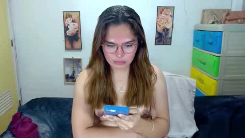 tgirlselena online show from November 2, 2025, 2:25 am