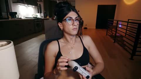 babygirlmami online show from February 13, 2026, 8:32 am