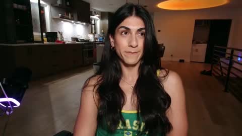 babygirlmami online show from March 16, 2026, 5:44 am