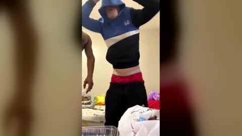 Snapshot of tguns4200 chatting on January 11, 2026, 9:53 pm tguns4200 online show from January 11, 2026, 9:53 pm