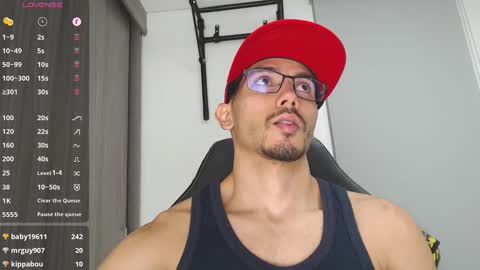 Snapshot of th_russ chatting on February 11, 2025, 7:59 pm INSTAGRAM Th1rss online show from February 11, 2025, 7:59 pm