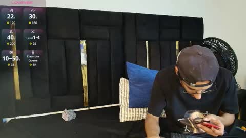 Snapshot of thaisadara24 chatting on November 23, 2025, 7:57 pm T H A I S online show from November 23, 2025, 7:57 pm