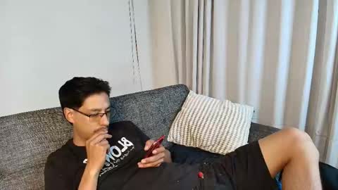 Snapshot of thaisadara24 chatting on May 15, 2026, 11:23 pm T H A I S online show from May 15, 2026, 11:23 pm