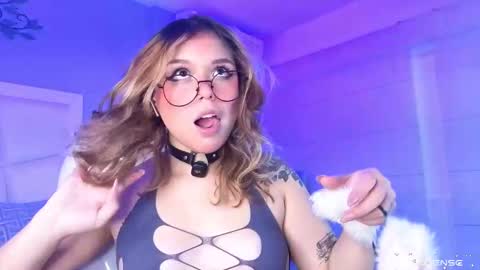 Thalia21 online show from October 18, 2025, 12:35 am
