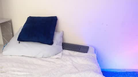  Thalia Anderson  online show from October 1, 2025, 11:11 pm