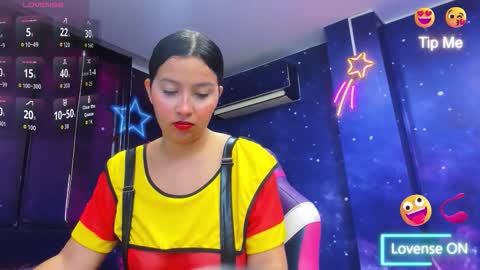 Thalia  online show from October 18, 2025, 1:01 pm