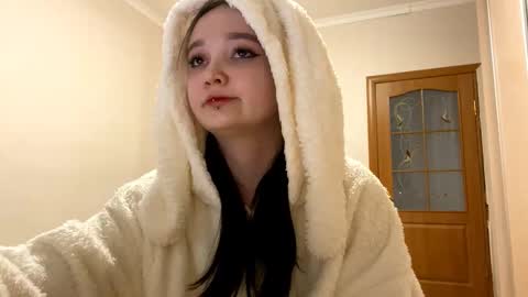 Snapshot of thaliakuchem chatting on February 5, 2026, 2:22 pm Yumi online show from February 5, 2026, 2:22 pm