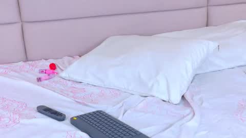 thalianarosse online show from March 29, 2026, 3:56 pm