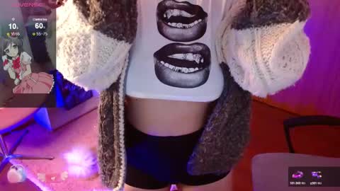 Snapshot of thamarajane1 chatting on December 5, 2024, 10:45 pm online show from December 5, 2024, 10:45 pm