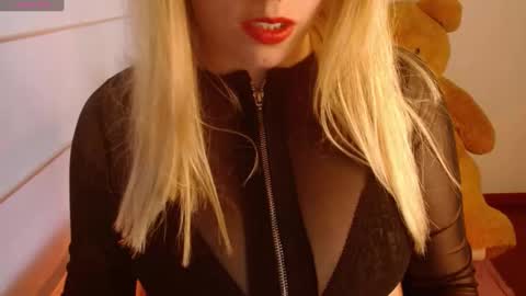 Snapshot of thamarajane1 chatting on January 20, 2025, 11:43 pm online show from January 20, 2025, 11:43 pm