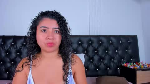 thara webstter online show from November 12, 2025, 12:05 pm