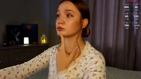 Snapshot of thatonerabbit chatting on October 16, 2025, 11:44 am Alice online show from October 16, 2025, 11:44 am