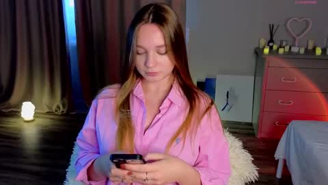 Snapshot of thatonerabbit chatting on November 27, 2025, 11:56 am Alice online show from November 27, 2025, 11:56 am