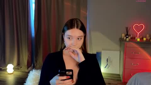 Snapshot of thatonerabbit chatting on November 29, 2025, 11:35 am Alice online show from November 29, 2025, 11:35 am