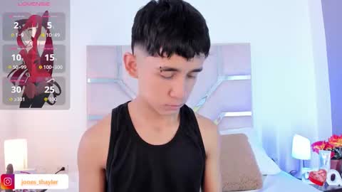 Thayler  online show from November 29, 2025, 11:13 am