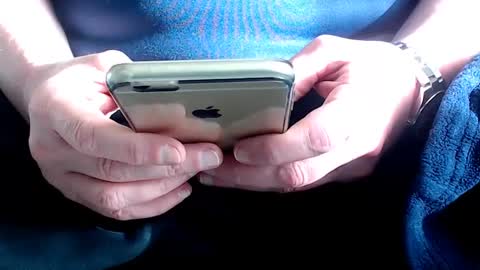 Snapshot of the1pocketrocket chatting on January 25, 2025, 12:16 pm the1pocketrocket online show from January 25, 2025, 12:16 pm