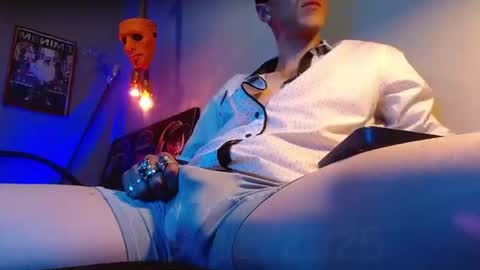 GIORGGIO online show from December 19, 2025, 1:23 am