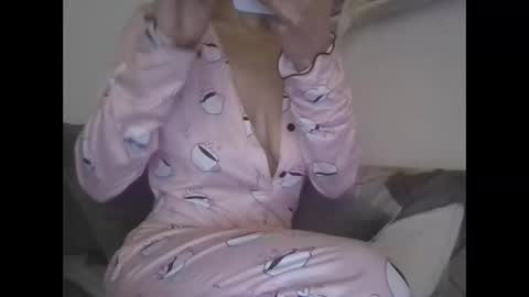 the crazy travellers online show from February 17, 2026, 4:46 pm