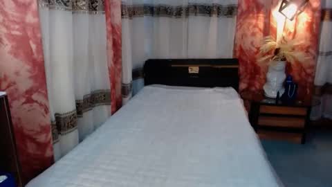 Snapshot of the_girl_nxt_door chatting on February 18, 2025, 4:15 am samm online show from February 18, 2025, 4:15 am