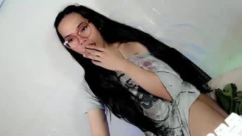 the_horny_bella online show from April 9, 2026, 5:40 pm