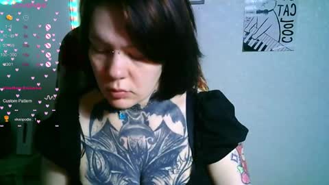 the_ice_owl online show from November 12, 2025, 7:20 am