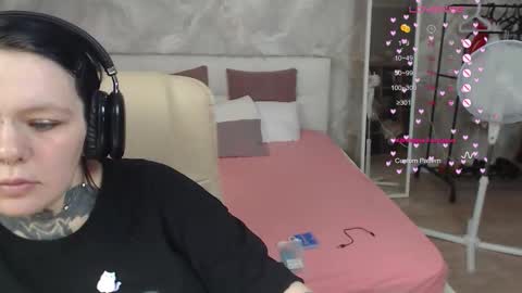 the_ice_owl online show from March 12, 2026, 4:18 am