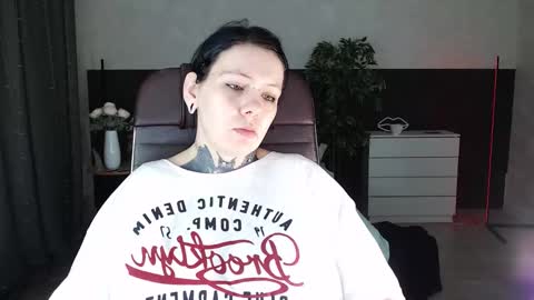 the_ice_owl online show from March 14, 2026, 5:51 pm