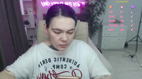 the_ice_owl online show from March 21, 2026, 9:03 am