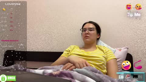 Snapshot of the_princese chatting on February 9, 2025, 1:11 am Alice online show from February 9, 2025, 1:11 am