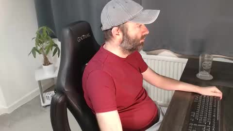 the_sensual_masturwait online show from November 17, 2025, 8:14 pm