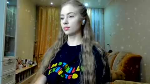 Snapshot of the_steel_magnolia_ chatting on December 6, 2024, 9:46 pm Ally    STREAMING ON TWITCH NOW Check my Twitter for updates online show from December 6, 2024, 9:46 pm