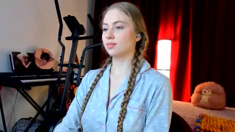 Snapshot of the_steel_magnolia_ chatting on September 16, 2025, 10:33 pm Ally    STREAMING ON TWITCH NOW Check my Twitter for updates online show from September 16, 2025, 10:33 pm
