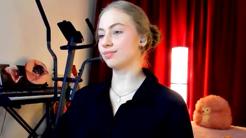 Snapshot of the_steel_magnolia_ chatting on October 15, 2025, 3:56 pm Ally    STREAMING ON TWITCH NOW Check my Twitter for updates online show from October 15, 2025, 3:56 pm