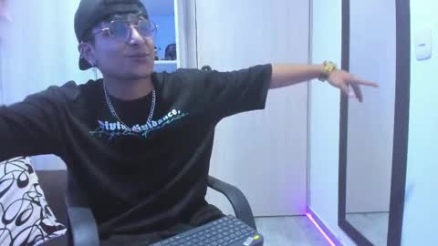 Danny online show from September 20, 2025, 4:02 am