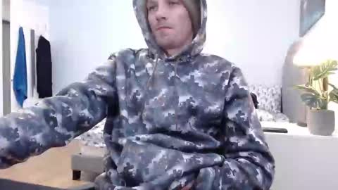 Snapshot of thebigbamboo26 chatting on March 7, 2025, 6:33 pm thebigbamboo26 online show from March 7, 2025, 6:33 pm