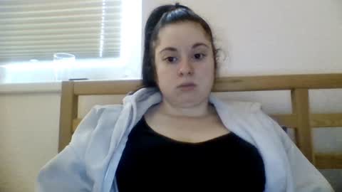 raissa online show from January 8, 2025, 11:43 am